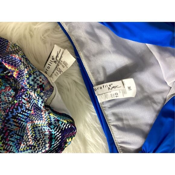 New. Profile by Gottex Blue tankini. 36/D-10/bottom. Retails $168 - Picture 10 of 12